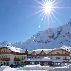 https://hotel-gardenia-passo-del-tonale.it-lombardy.com